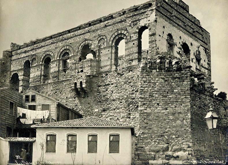 Facade of Tekfur Sarayi