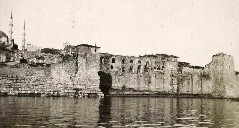 Boukoleon Palace in the Sea Wall - AMZ Newspaper