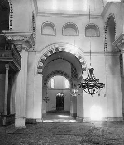 Looking through the mausoleum into the North Church